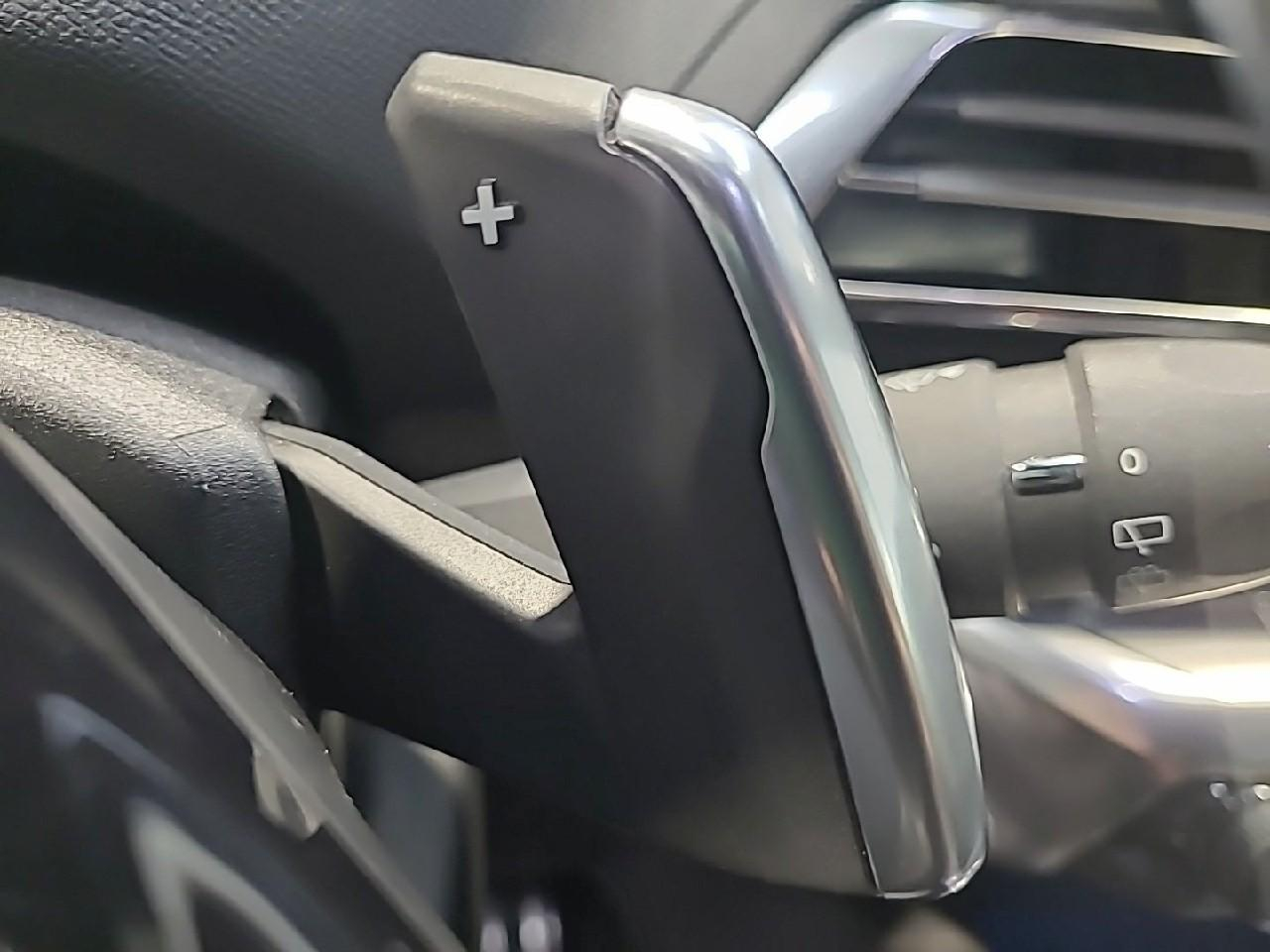 Peugeot 3008 puretech 130ch s&s eat8 gt — photo 28