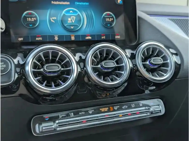 Mercedes Gla 250 e — photo 14