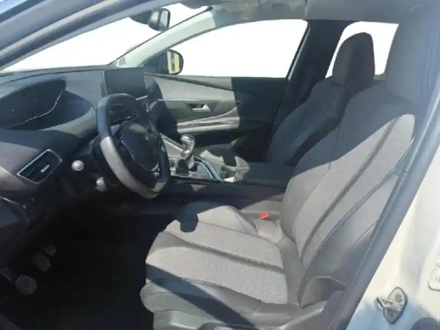 Peugeot 3008 1.5 bluehdi 130ch s&amp;s allure pack — photo 9