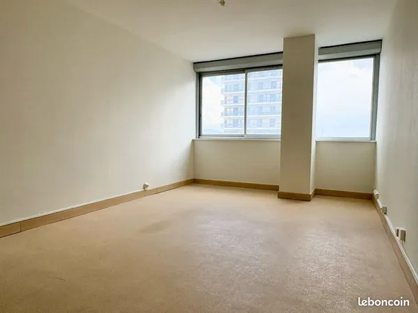 Appartement 3 pièces 64 m² avec vue dégagée au 7è étage avec ascenseur - Nancy hypercentre gare
