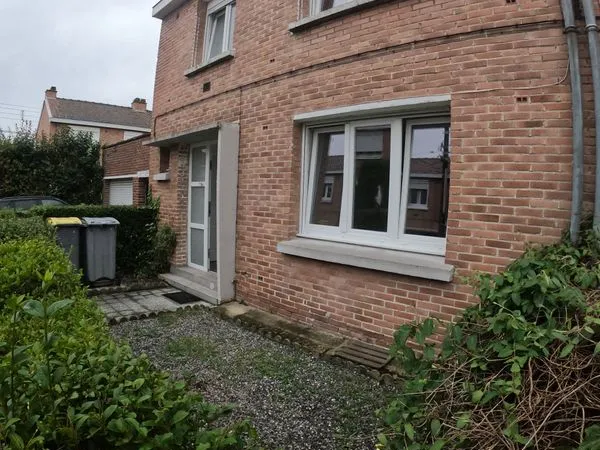 Maison avec jardin et garage