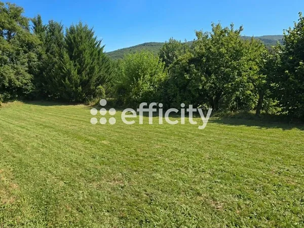 Terrain 298 m²