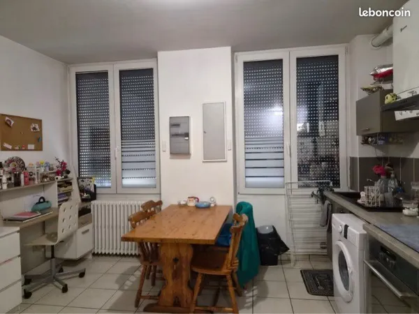 F2 de 45 m2 Saint-Genest-Lerpt