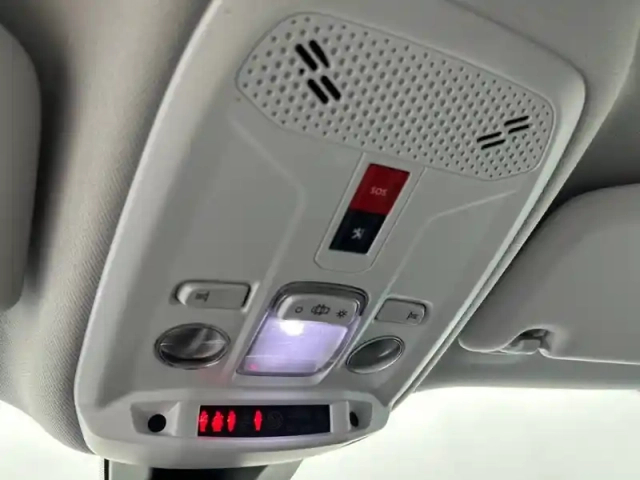 Peugeot 2008 puretech 130 s&amp;s eat8 — photo 6
