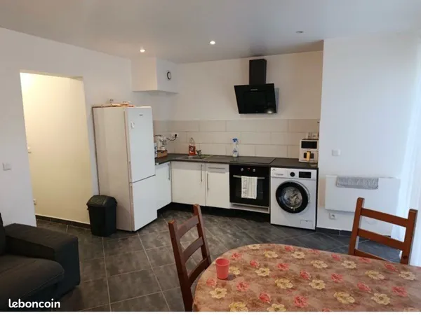 Apparemment 3 pièces 58 M2