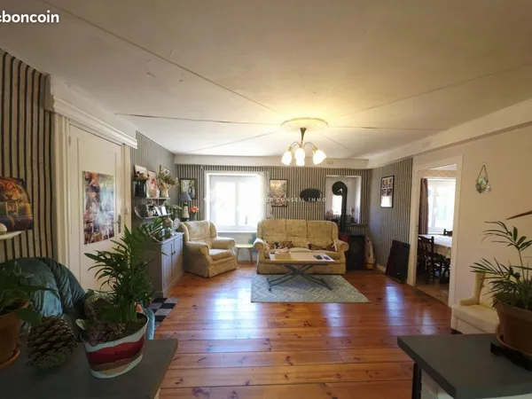 Maison de village 9 pièces 134 m²