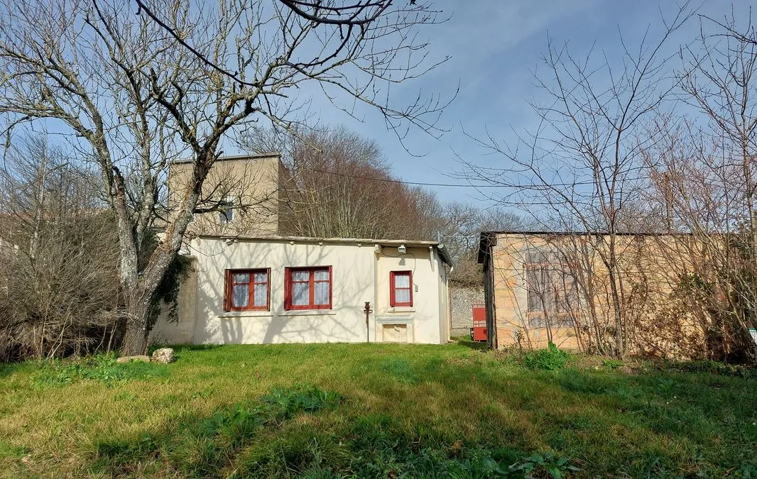 Photo 1