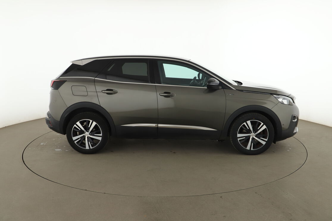 Peugeot 3008 1.2 PureTech GT Line — photo 6