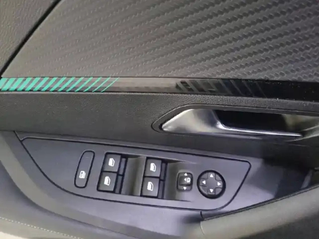 Peugeot 2008 puretech 130 s&amp;s eat8 — photo 30