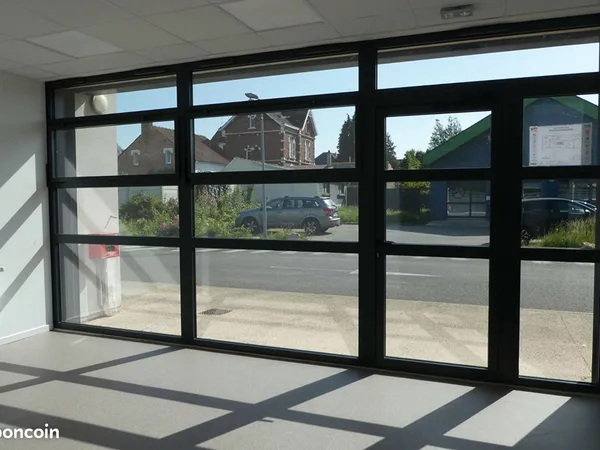 Local commercial 197 m² CAMBLAIN CHATELAIN