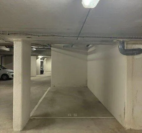 Parking 16 m²
