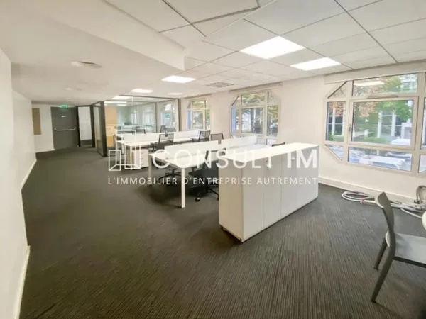 Bureaux 120 m²