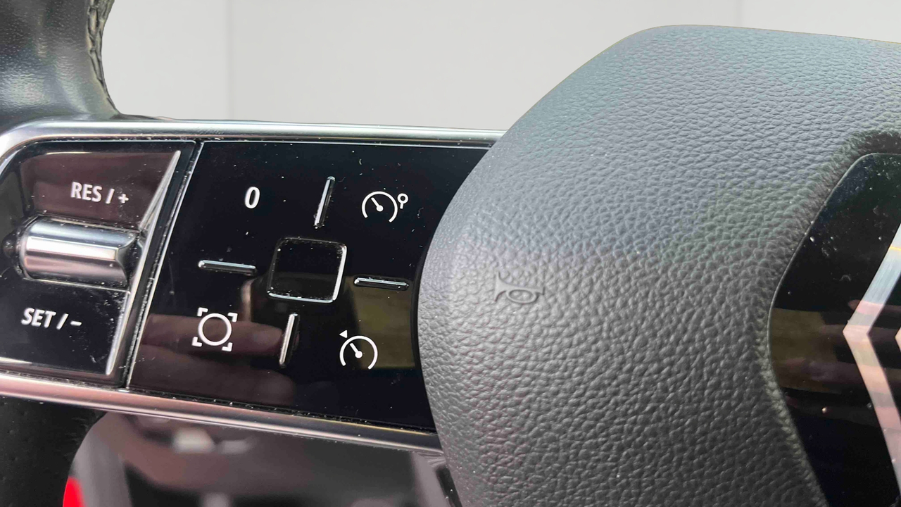 Renault Megane E-Tech EV60 220 ch super charge — photo 19