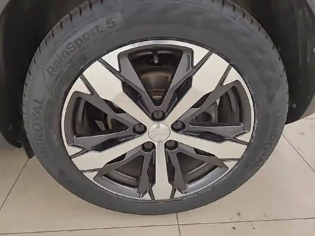 Peugeot 3008 bluehdi 130ch s&amp;s bvm6 — photo 13