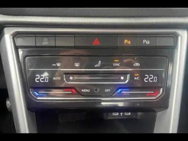 Volkswagen T-Roc 1.0 tsi 110ch life plus — photo 14