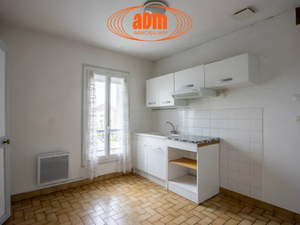 Appartement 66 Rue François de Tessan 2ème étage