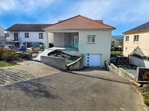 Maison 8 pièces 200 m²