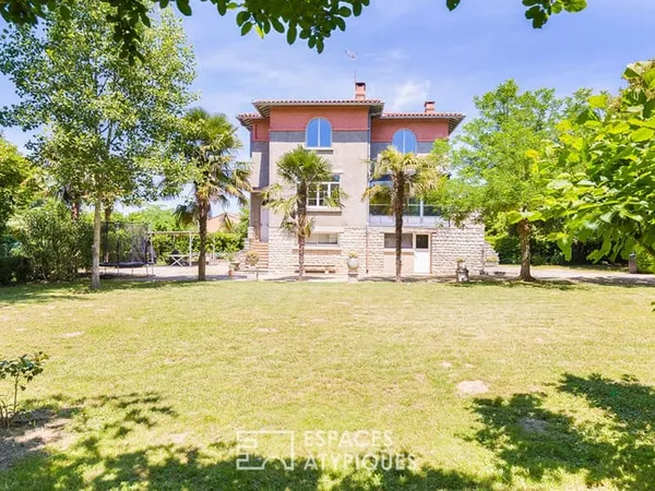 Maison années 30 rénovée et son jardin boisé à Montauban
