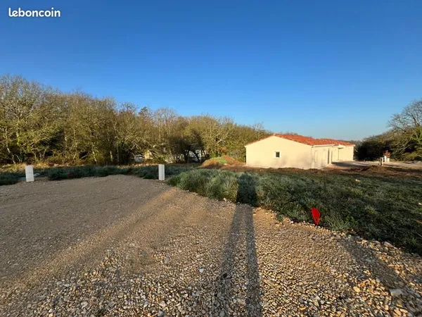 Terrain 527 m² Saint Benoit