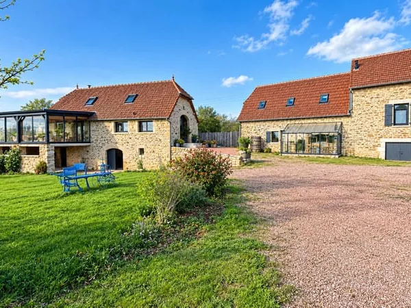 Belle rénovation d'une authentique ferme quercynoise