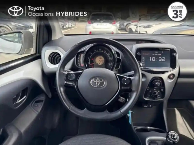 Toyota Aygo 1.0 vvt-i 72ch x-play 5p my19 — photo 15