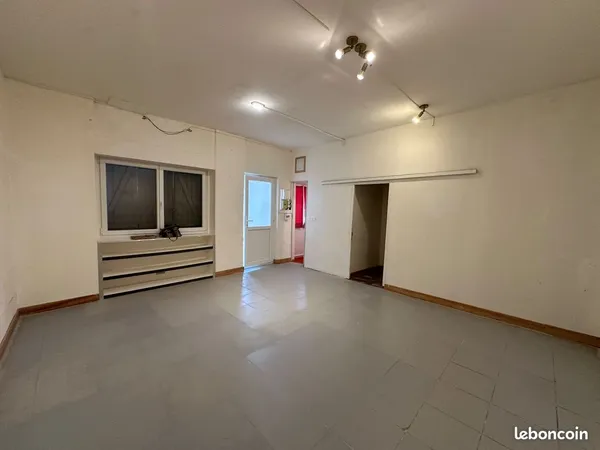Local 30m2 à louer