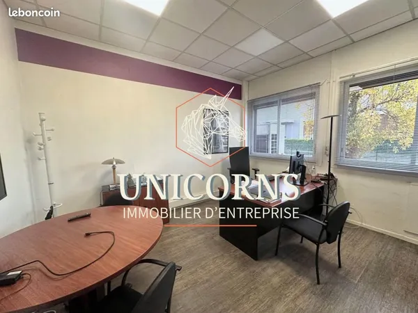 Local industriel 450 m²