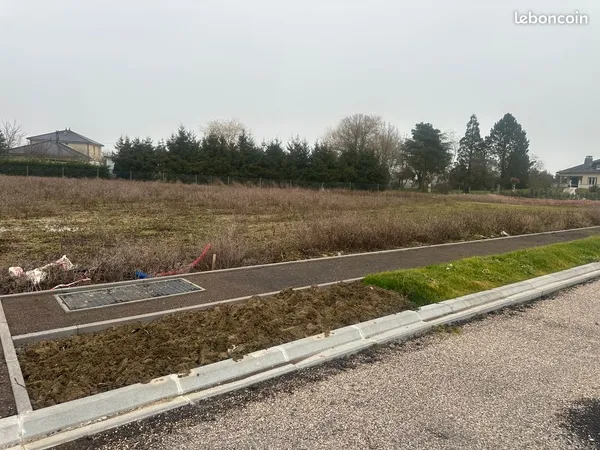 Terrain à bâtir Vente Boust  200m² 87000€