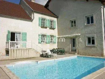 Maison 7 pièces 269 m²