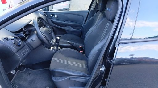 Renault Clio 0.9 TCe 90 - Intens – 2017 – 88288 km – Essence – Boîte Manuelle — photo 16