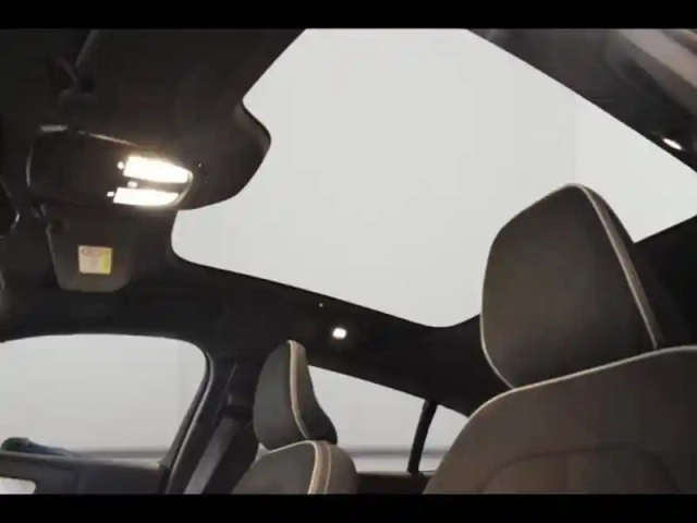 Volvo C40 e single extended range 252ch plus — photo 22