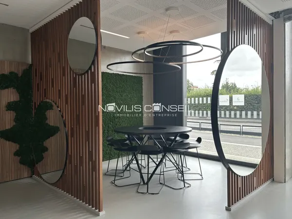 Bureaux 283 m²