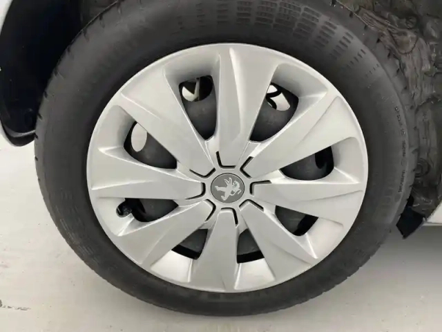 Peugeot 108 vti 72ch s&amp;s bvm5 — photo 16