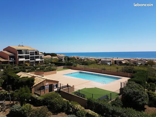 Saint-Pierre la Mer (Narbonne) : T2 mezzanine avec vue mer Méditerannée panoramique