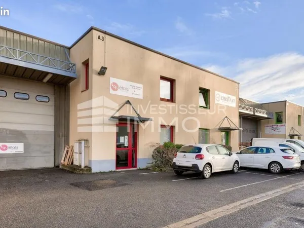 Local d'activité 250 m²
