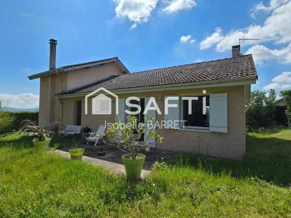Coup de coeur en devenir : maison avec beau potentiel dans un cadre paisible