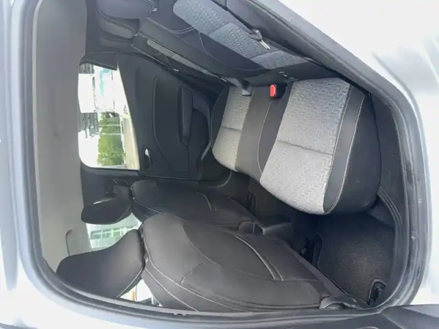 Renault Clio blue dci 100 — photo 16