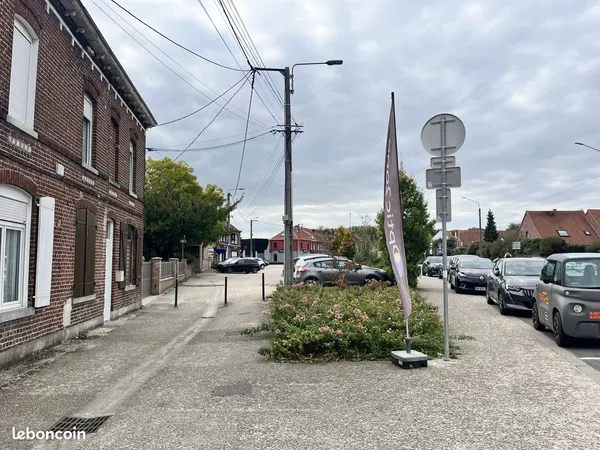 Local commercial 58 m² Anstaing