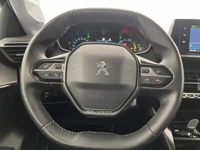 Peugeot 208 electrique 50 kwh 136ch — photo 24