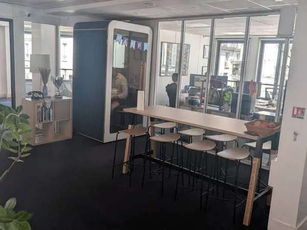 Bureaux 121 m²