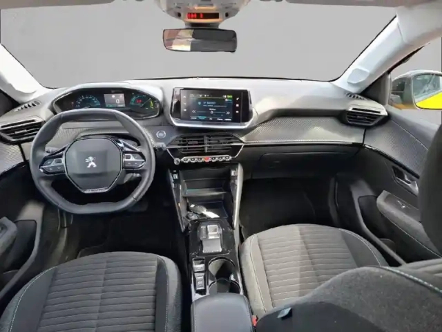 Peugeot 208 electrique 50 kwh 136ch — photo 38