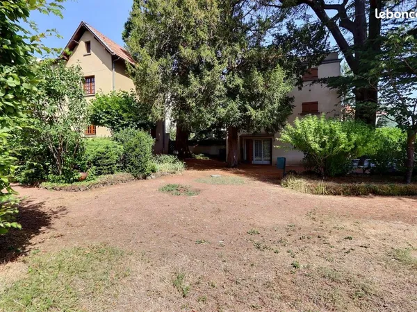 Maison 6 pièces 186 m²