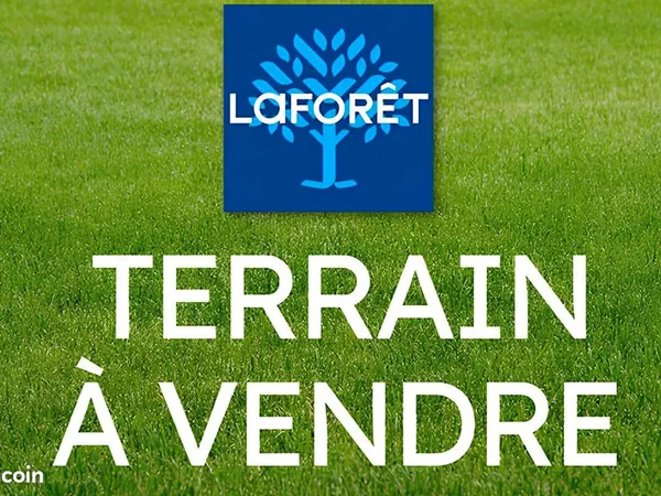 Terrain 890 m² BORGO