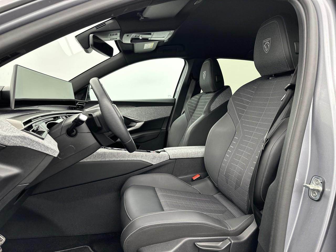 Peugeot 3008 hybrid 136 e-dcs6 gt — photo 9