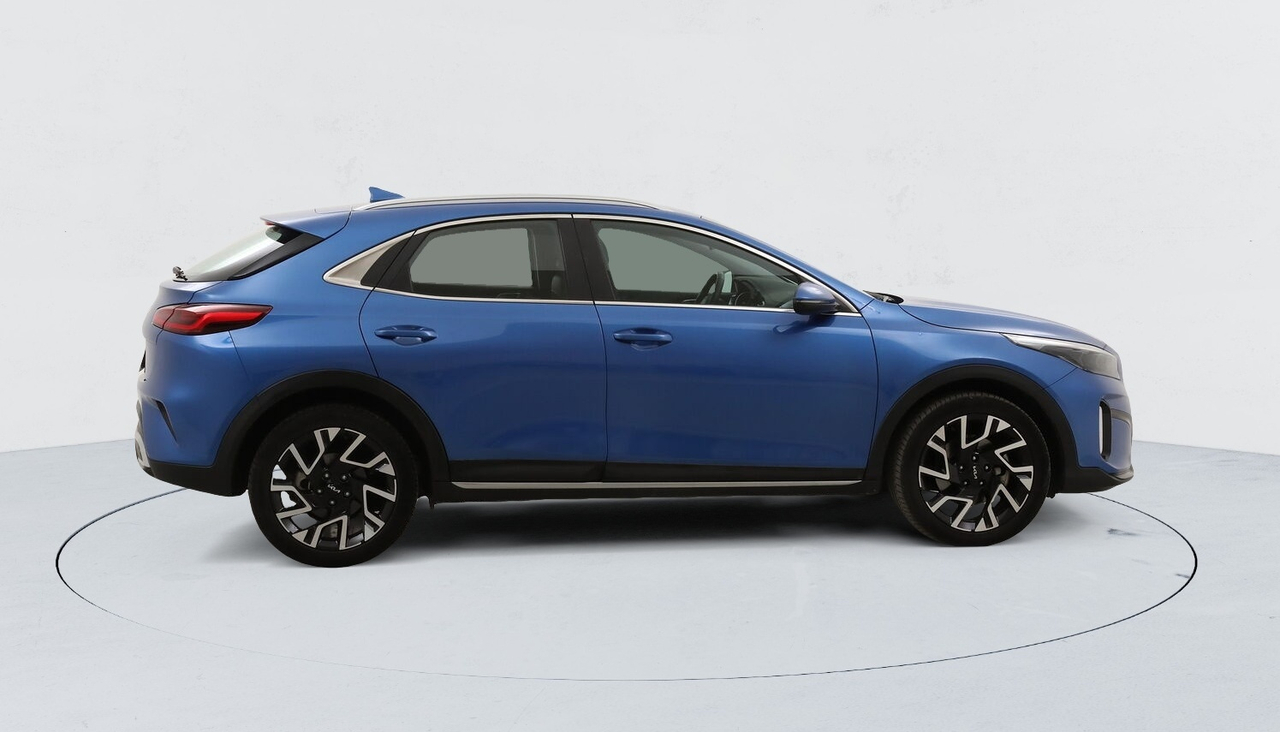 Kia Xceed — photo 6
