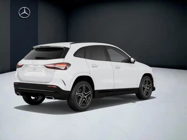 Mercedes Gla 180 d amg line — photo 5