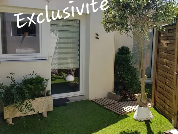 Maison de plain-pied située dans le triangle d'or