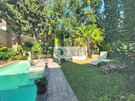Hôtel particulier 14 pièces 375 m²