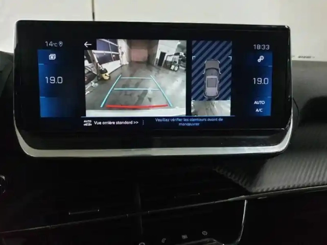 Peugeot 2008 puretech 130 s&amp;s eat8 — photo 32