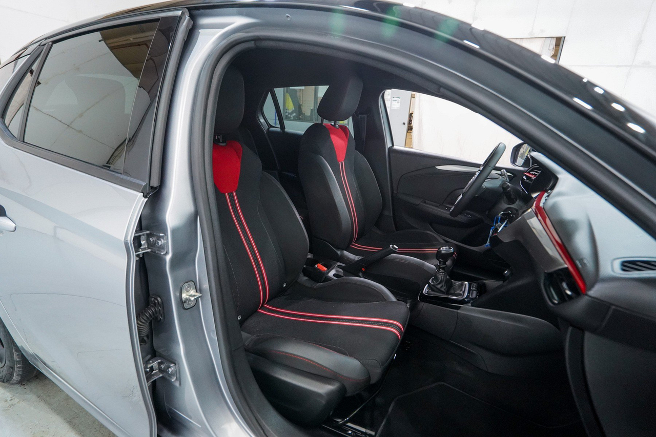 Opel Corsa — photo 14